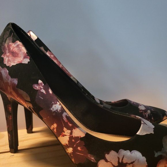 Christian Siriano shoes size 8 - Picture 4 of 11